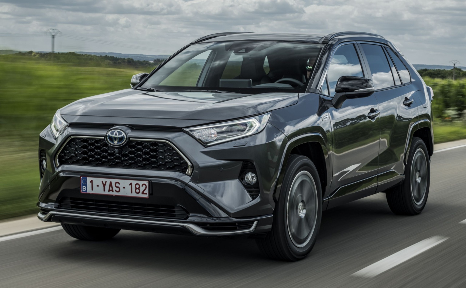 Ile Kosztuje Toyota Rav4 Plug In Jest Drogo Ale Też Wyjątkowo